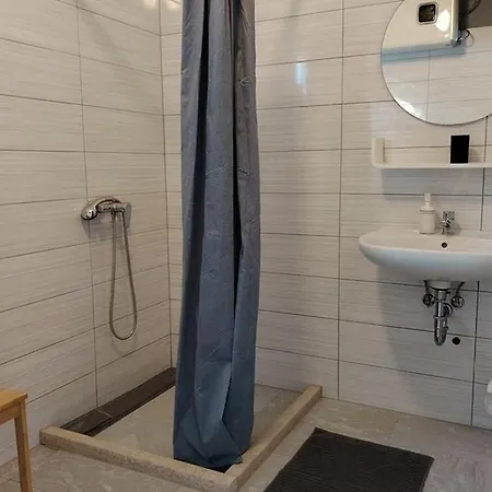 度假居 Family Friendly House With A Swimming Pool Blaskovici, Istria - Sredisnja Istra - 24748 Kršan